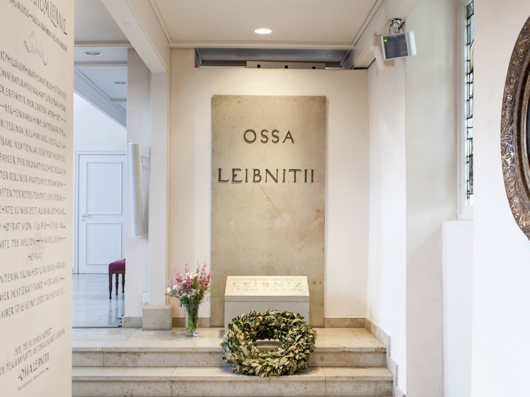 Leibniz-Grab_c_LHH-China-Hopson