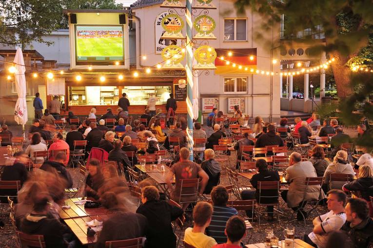 Waterloo-Biergarten_image_full-1