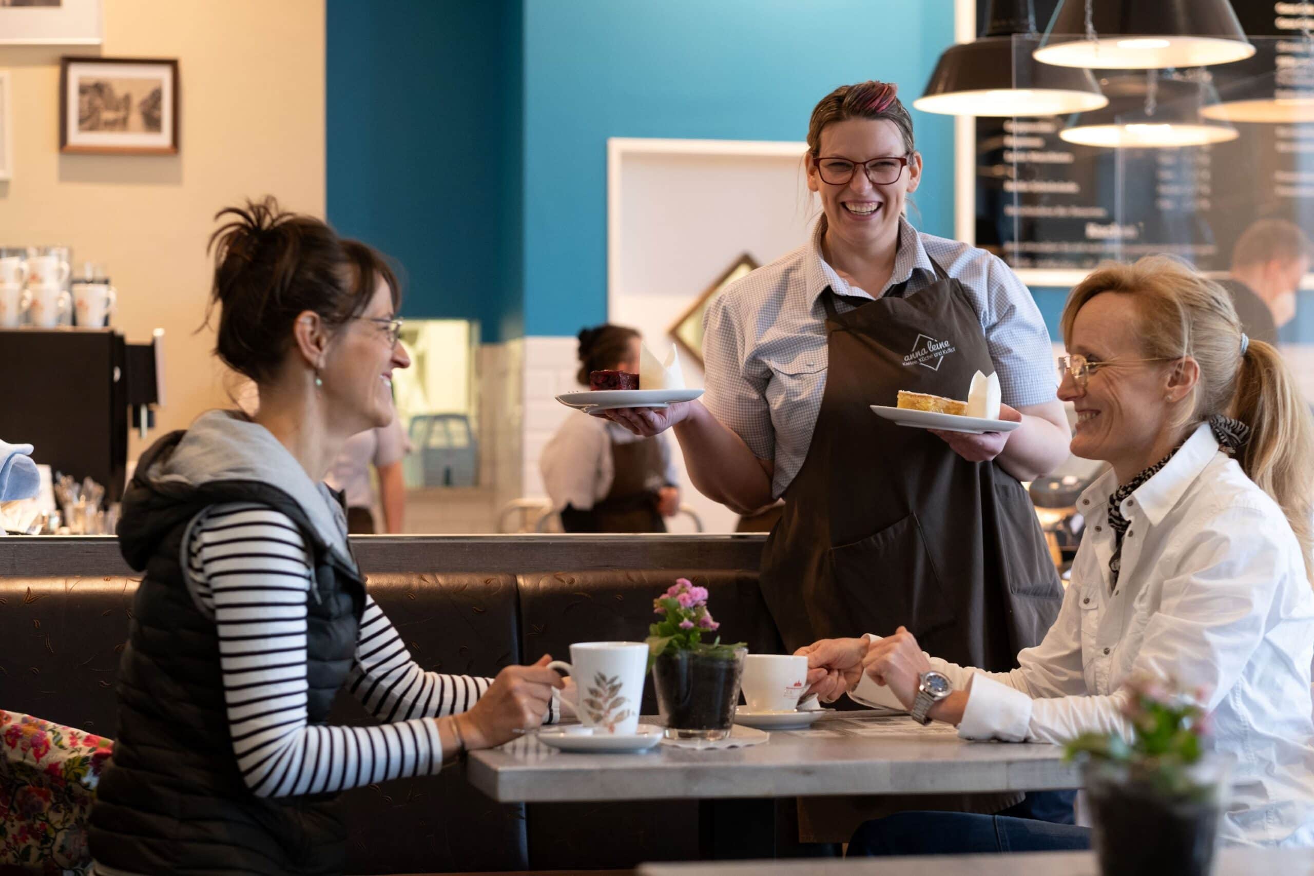 anna-leine_Hannoversche-Werkstaetten_01-scaled-1