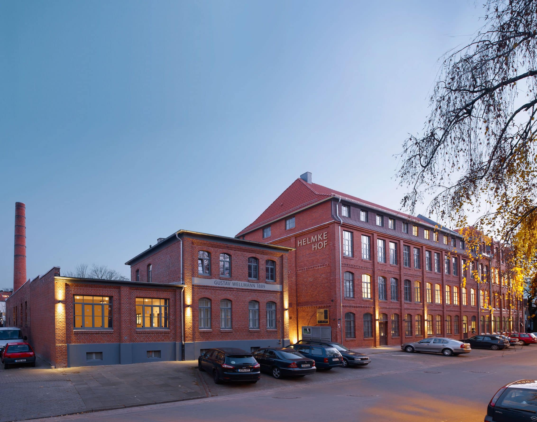 n2012-0_0-Helmkehof_Panorama_main_02small-2265x1780-1