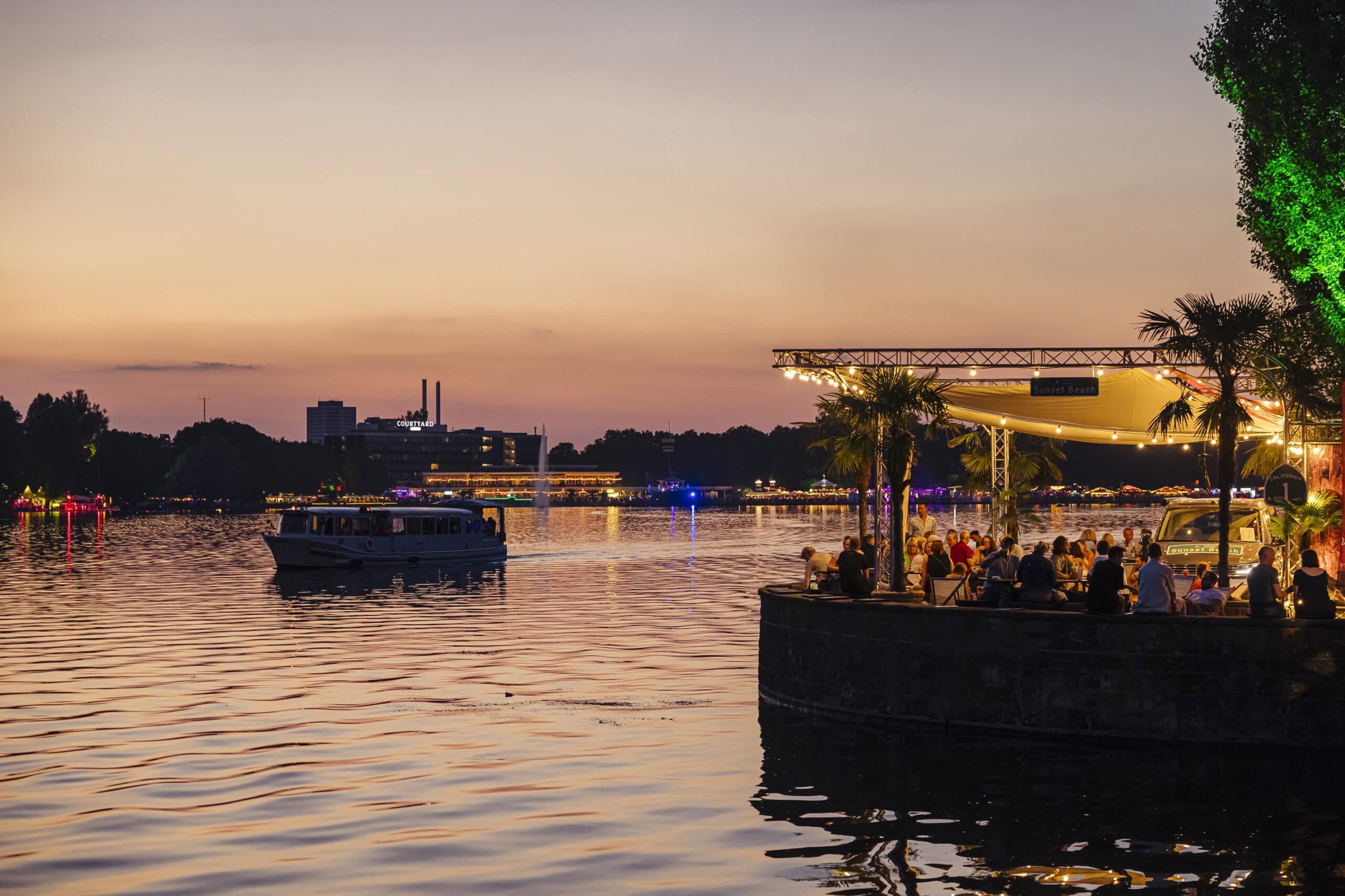 Food-Village-am-Geibel_Maschseefest-2024_c_Kevin-Muenkel-17-scaled-1